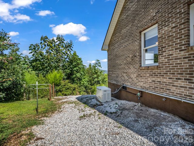 485 Mountain Lookout Drive, Bostic, NC 28018