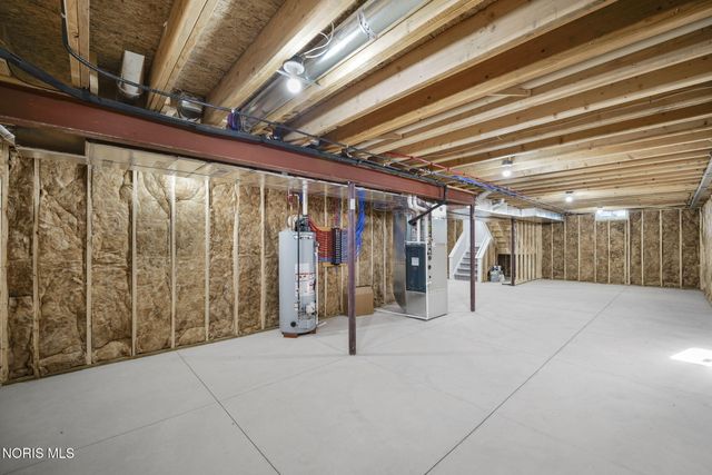 8520 Hocking Cove, Waterville, OH 43566