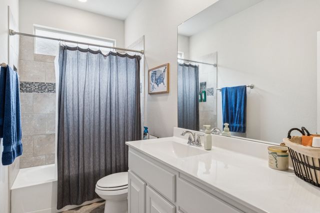 2417 Rooster Lane, Northlake, TX 76247
