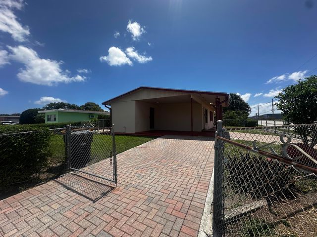 3500 Lake Avenue, West Palm Beach, FL 33405