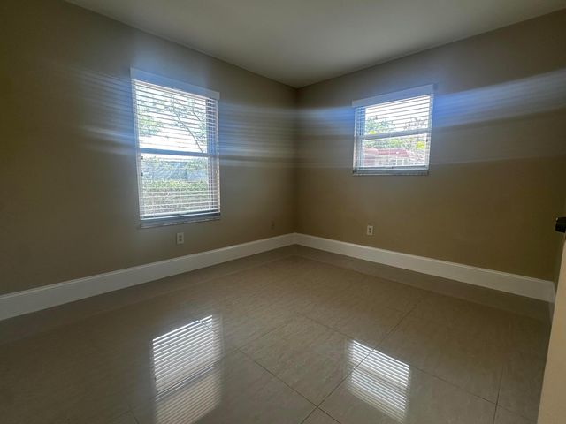 3500 Lake Avenue, West Palm Beach, FL 33405