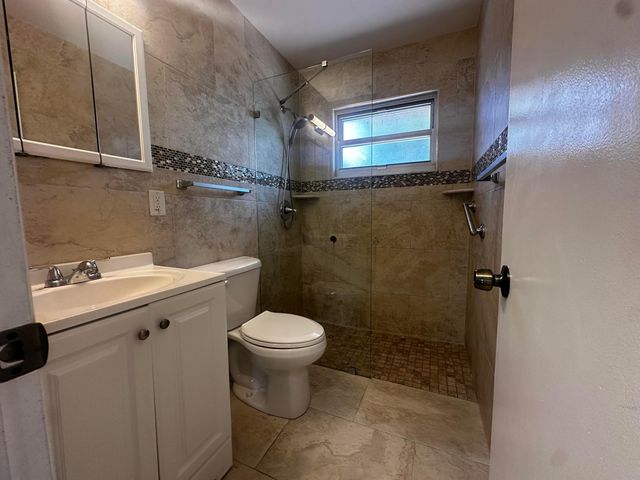 3500 Lake Avenue, West Palm Beach, FL 33405