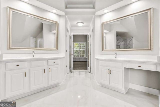 3425 Kingsland Circle, Berkeley Lake, GA 30096