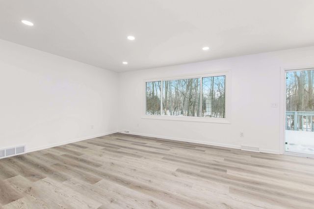 3524 Brook Trail SE, Grand Rapids, MI 49508