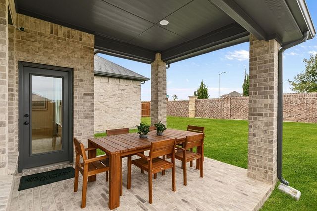 4504 Blue Mist Drive, Fort Worth, TX 76036