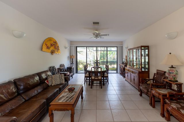 8902 SE Marina Bay Drive, Hobe Sound, FL 33455