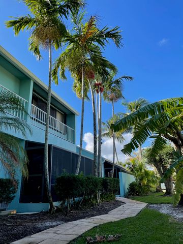 8902 SE Marina Bay Drive, Hobe Sound, FL 33455