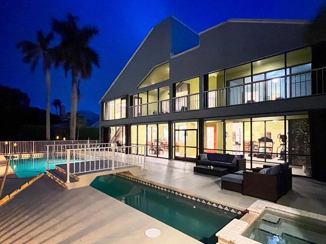8902 SE Marina Bay Drive, Hobe Sound, FL 33455