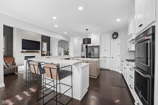 6049 W Foster Branch Drive, Pendleton, IN 46064