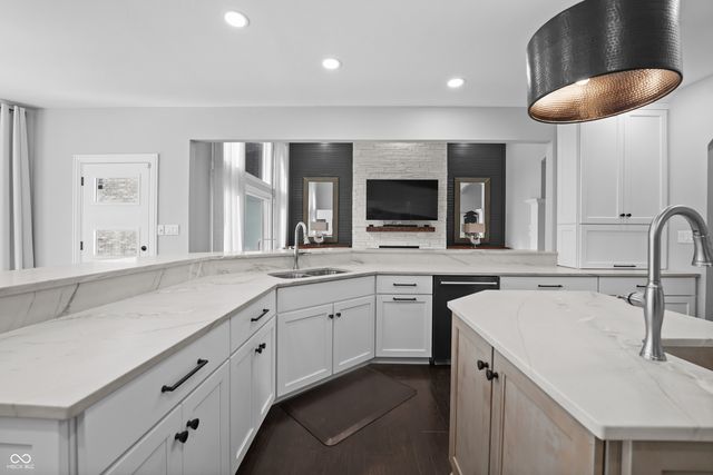 6049 W Foster Branch Drive, Pendleton, IN 46064