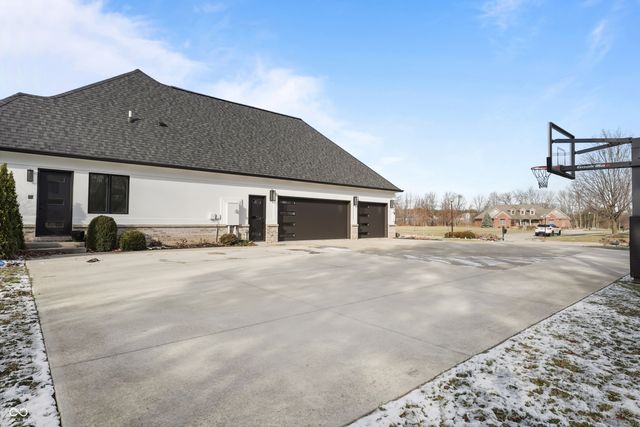 6049 W Foster Branch Drive, Pendleton, IN 46064