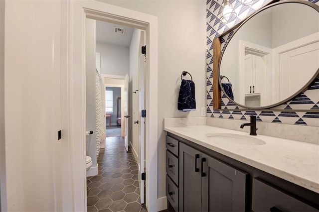 13600 Rock Canyon Road, Oklahoma City, OK 73142