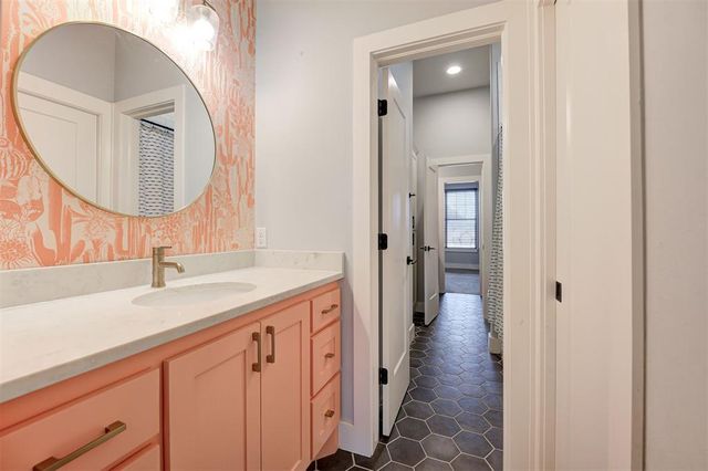 13600 Rock Canyon Road, Oklahoma City, OK 73142