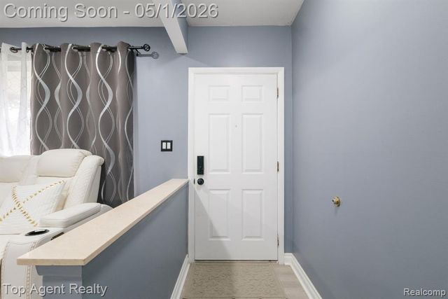 33437 Somerset Drive, Sterling Heights, MI 48312