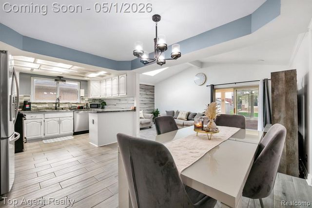 33437 Somerset Drive, Sterling Heights, MI 48312
