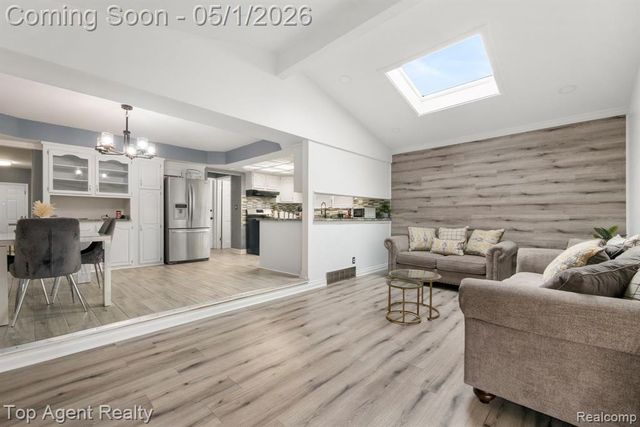 33437 Somerset Drive, Sterling Heights, MI 48312