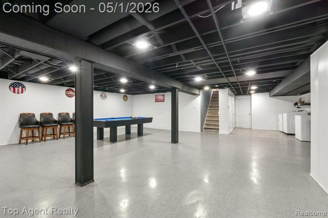 33437 Somerset Drive, Sterling Heights, MI 48312