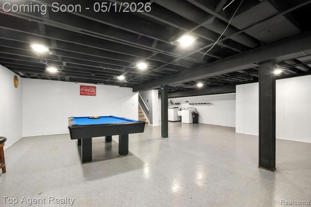 33437 Somerset Drive, Sterling Heights, MI 48312