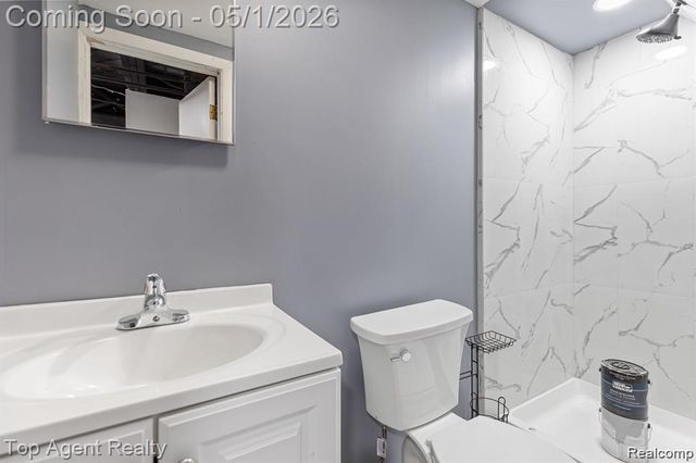 33437 Somerset Drive, Sterling Heights, MI 48312