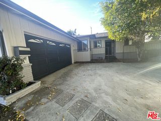 6649 Whitman Avenue, Van Nuys (los Angeles), CA 91406