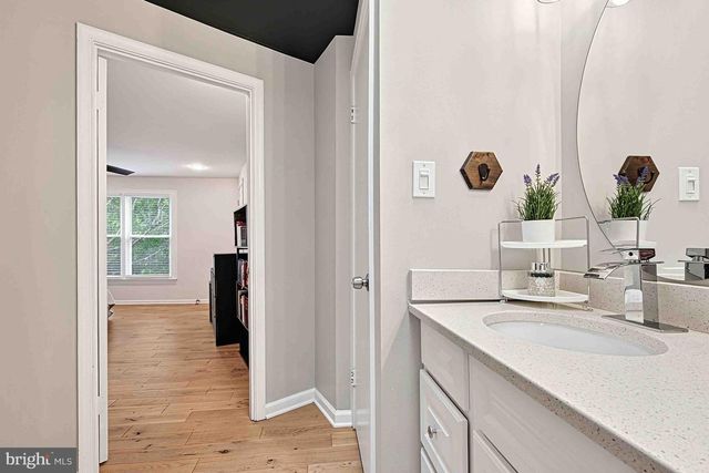 11927 REDTREE WAY, Reston, VA 20194