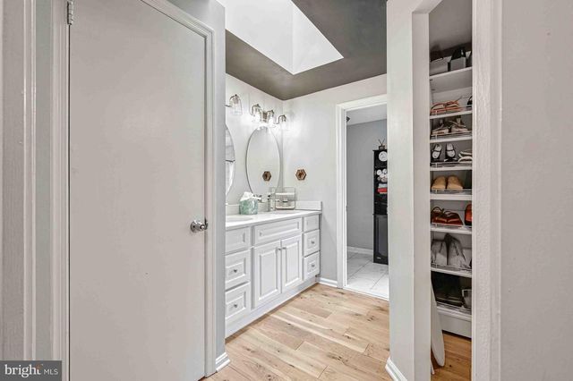 11927 REDTREE WAY, Reston, VA 20194