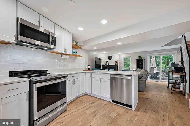 11927 REDTREE WAY, Reston, VA 20194