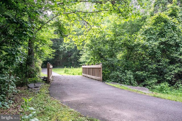 11927 REDTREE WAY, Reston, VA 20194