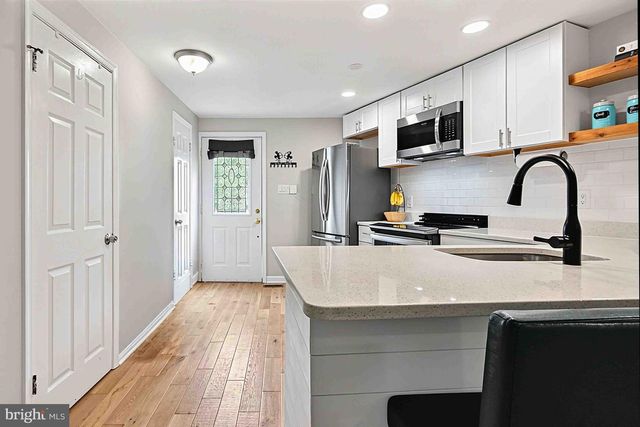 11927 REDTREE WAY, Reston, VA 20194