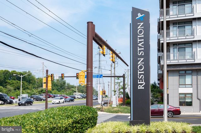 11927 REDTREE WAY, Reston, VA 20194