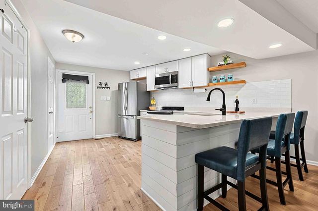 11927 REDTREE WAY, Reston, VA 20194