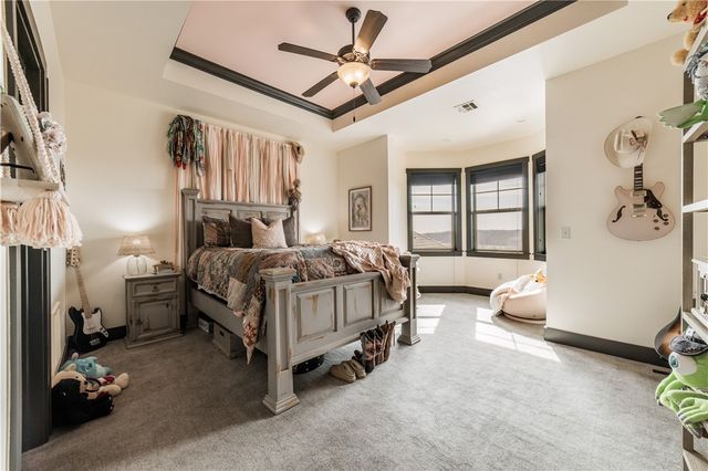 887 1st Avenue, Gentry, AR 72734