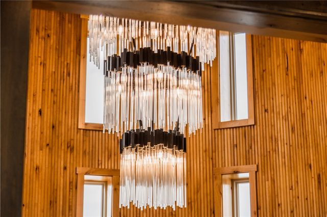 887 1st Avenue, Gentry, AR 72734