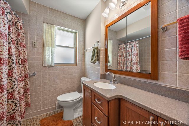 348 S Chase Avenue, Lombard, IL 60148