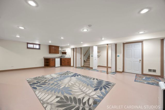 348 S Chase Avenue, Lombard, IL 60148