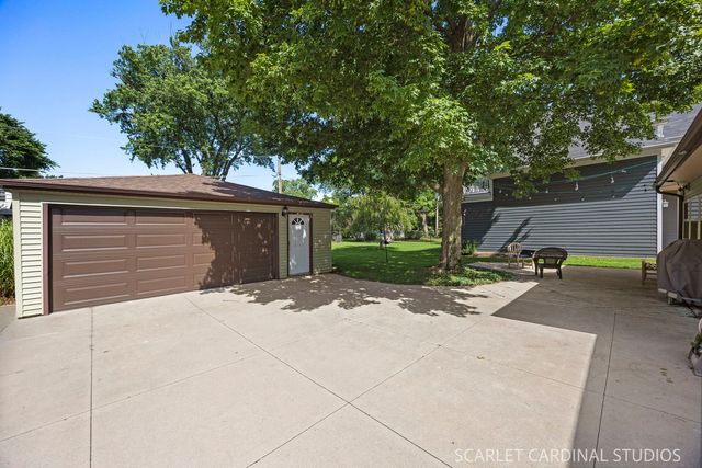 348 S Chase Avenue, Lombard, IL 60148