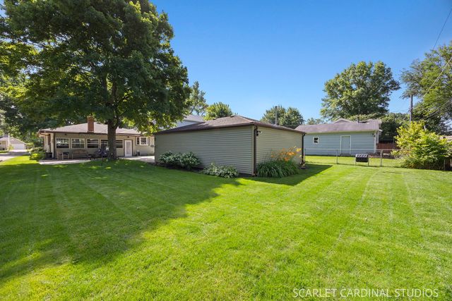 348 S Chase Avenue, Lombard, IL 60148