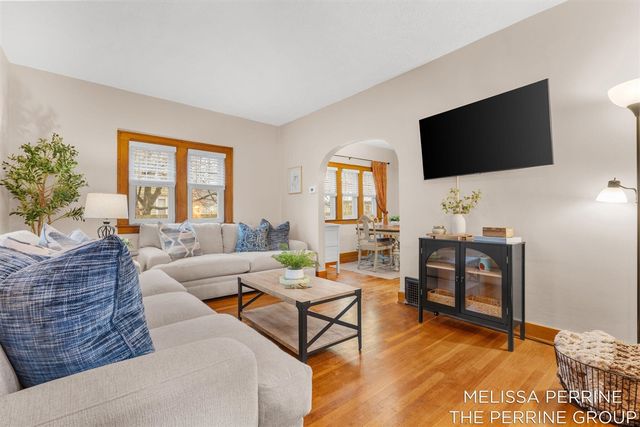 743 Garfield Avenue, Grand Rapids, MI 49504