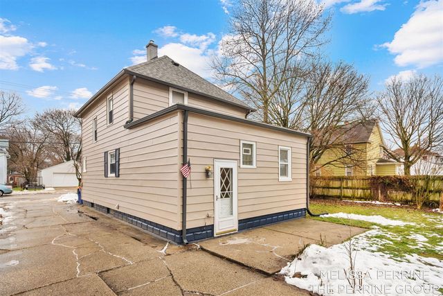 743 Garfield Avenue, Grand Rapids, MI 49504