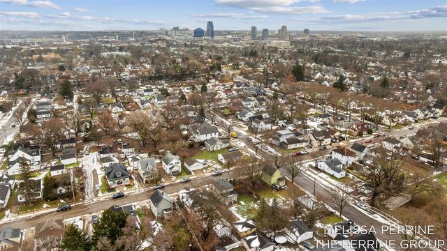 743 Garfield Avenue, Grand Rapids, MI 49504