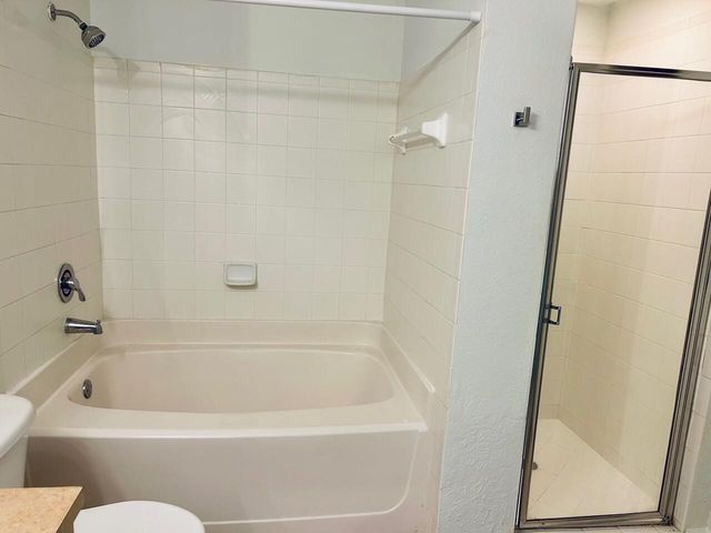 533 NE 3rd Avenue 204, Fort Lauderdale, FL 33301