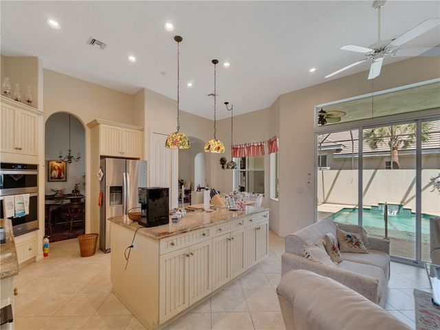 9065 Englewood Court, Vero Beach, FL 32963