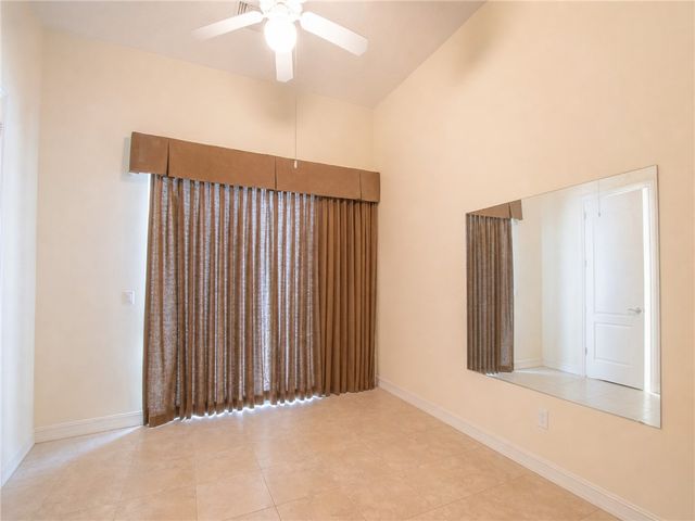 9065 Englewood Court, Vero Beach, FL 32963