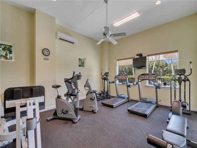 9065 Englewood Court, Vero Beach, FL 32963