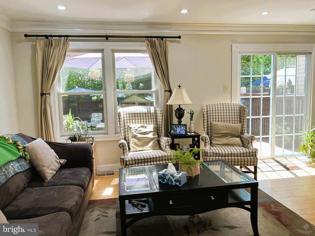 32 STEEPLECHASE CIR, Horsham, PA 19044