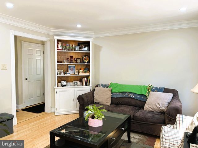 32 STEEPLECHASE CIR, Horsham, PA 19044