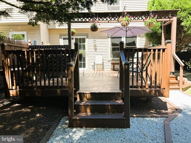 32 STEEPLECHASE CIR, Horsham, PA 19044