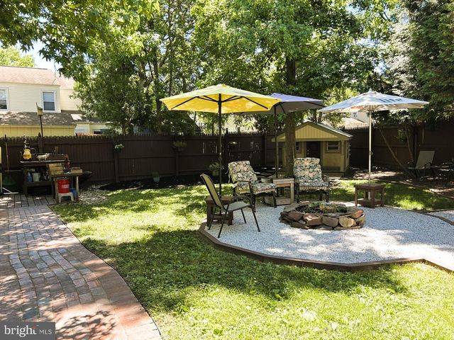 32 STEEPLECHASE CIR, Horsham, PA 19044