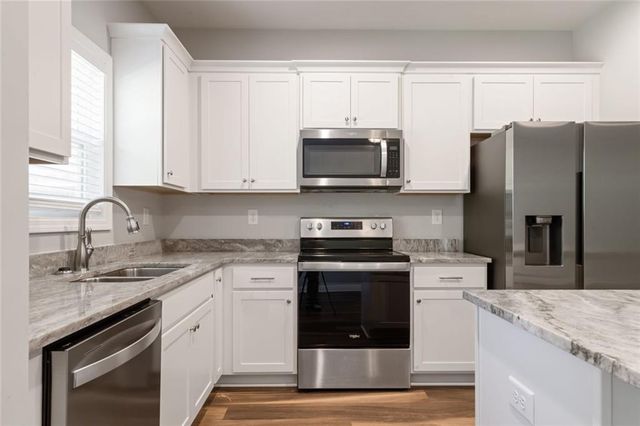 2707 Hickory Lane, Dawsonville, GA 30534