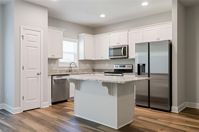 2707 Hickory Lane, Dawsonville, GA 30534